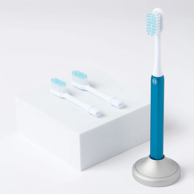 Kids Aluminum Toothbrush + 3 Replacement Heads, Soft Blue